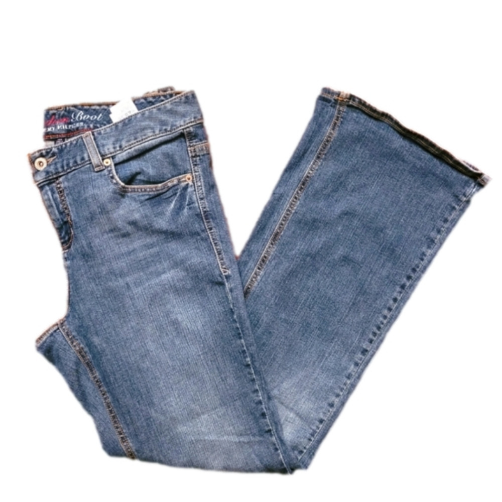 TOMMY HILFIGER FREEDOM BOOT jeans. Size 14/31inseam. EXCELLENT CONDITION!